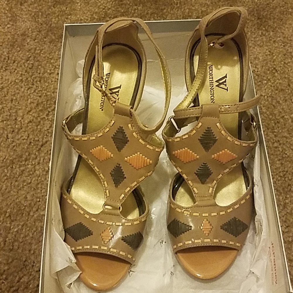 Worthington Lacey Neutral Heels